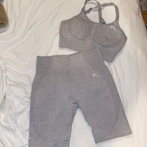 ONERACTIVE SPORTS BRA AND BIKER SHORTS SET